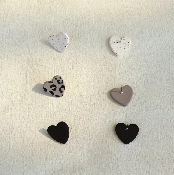 Acrylic Heart Earrings - Picture 4 of 4